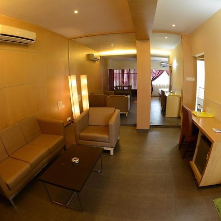 Hotel Ayush International Mangalore Exteriör bild