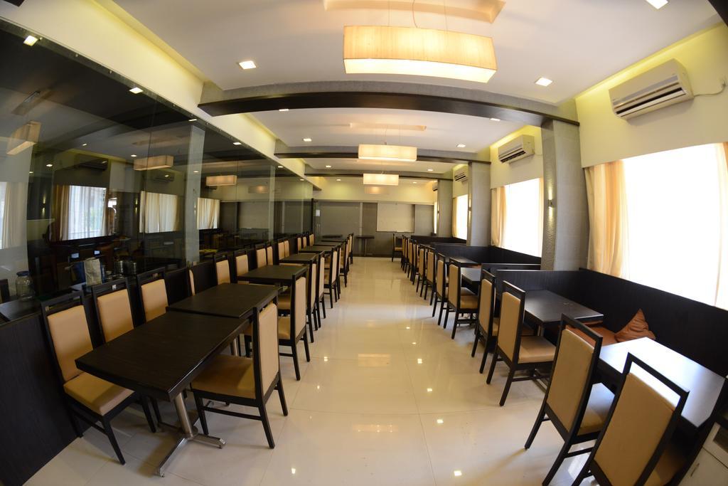 Hotel Ayush International Mangalore Exteriör bild