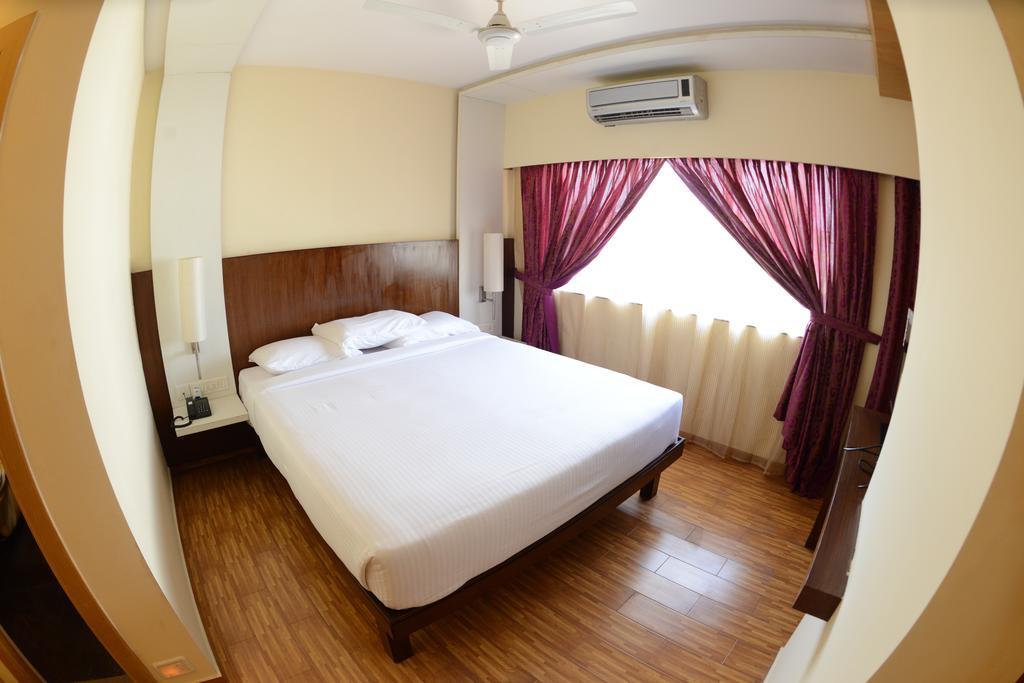 Hotel Ayush International Mangalore Rum bild