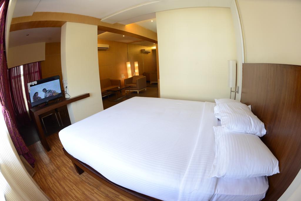 Hotel Ayush International Mangalore Rum bild