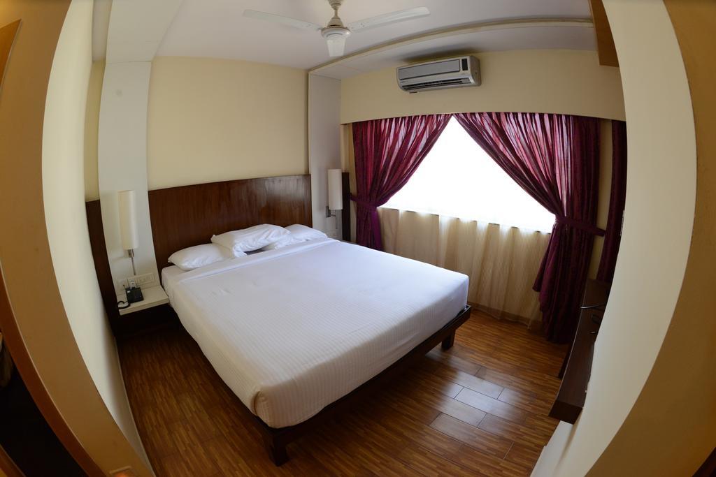 Hotel Ayush International Mangalore Rum bild