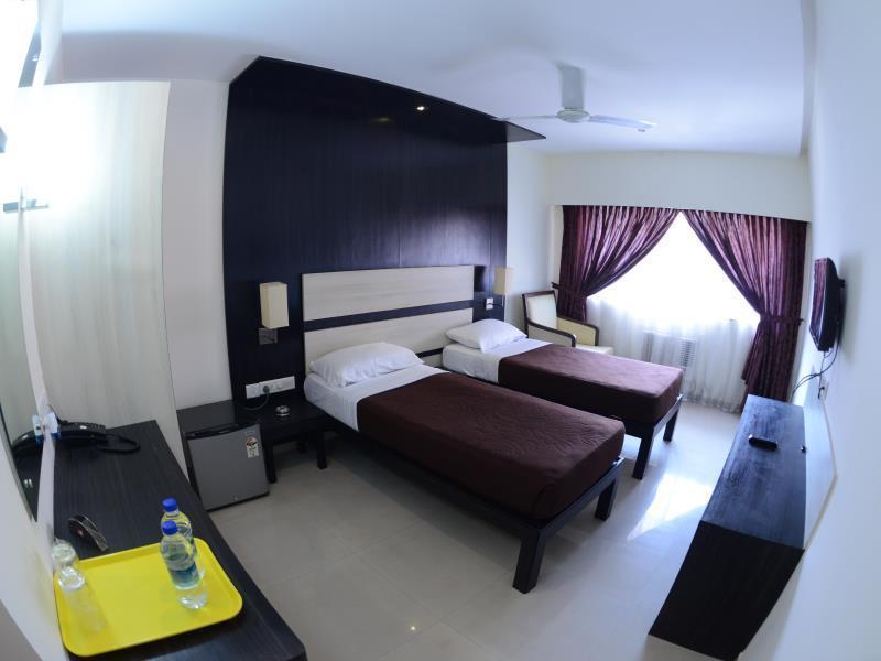 Hotel Ayush International Mangalore Exteriör bild